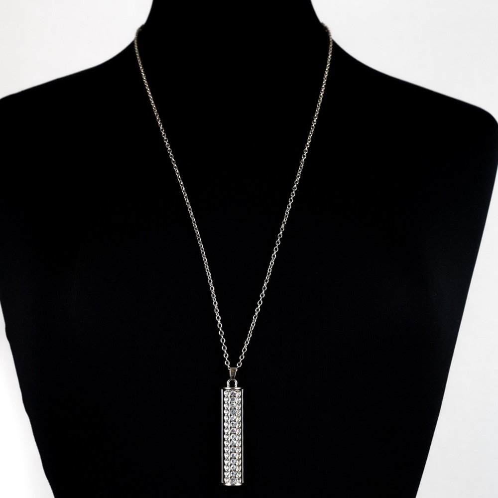 Long necklace